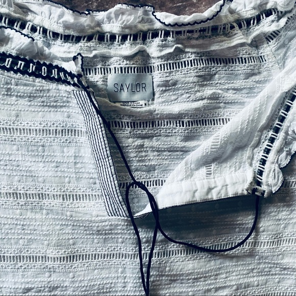 FINAL PRICE SAYLOR White Crochet Off Shoulder - Picture 4 of 9